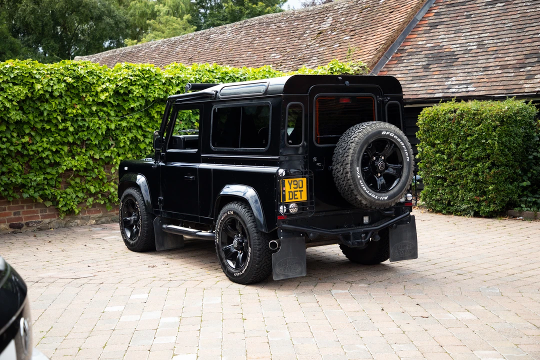 2014 Land Rover Defender 90 - Image 7 of 31