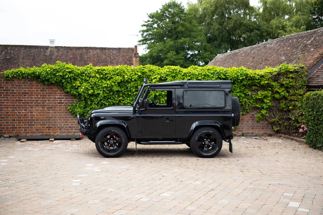 2014 Land Rover Defender 90 - Image 15 of 31