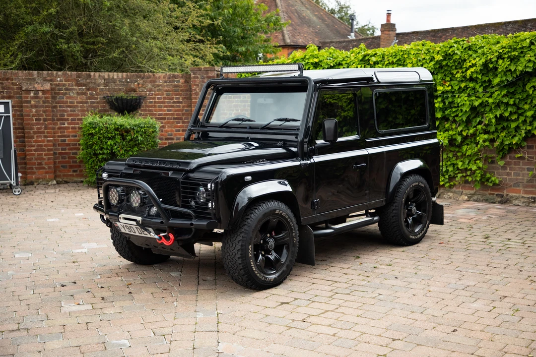 2014 Land Rover Defender 90 - Image 9 of 31
