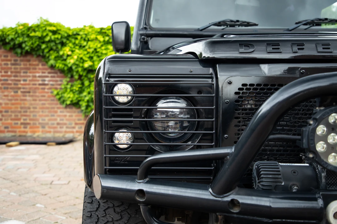 2014 Land Rover Defender 90 - Image 25 of 31