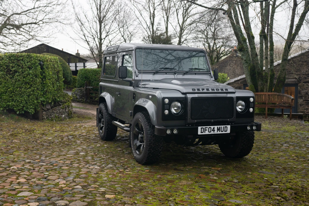 2014 Land Rover Defender 90 - Image 19 of 31