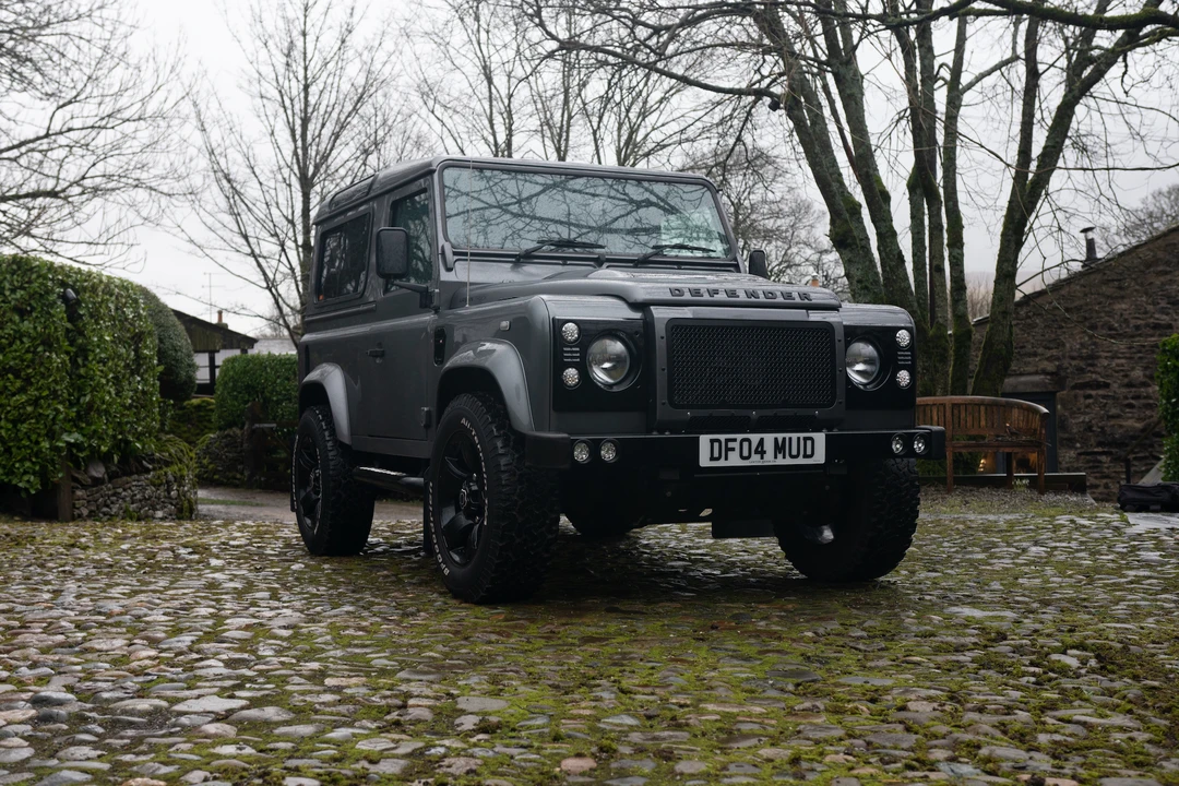 2014 Land Rover Defender 90 - Image 12 of 31