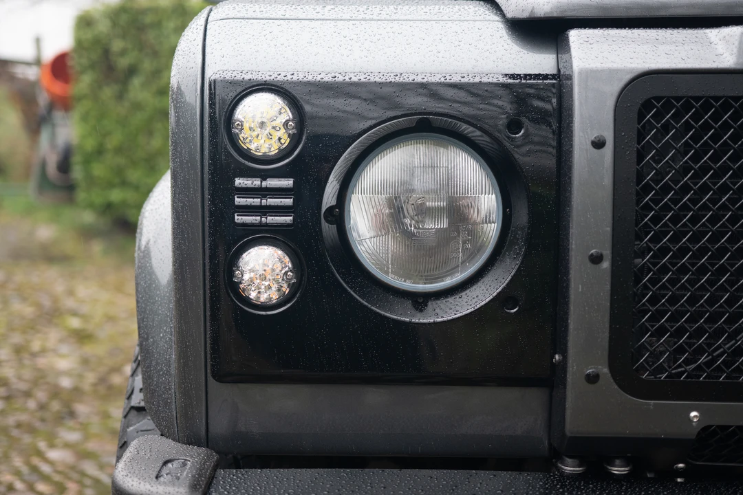 2014 Land Rover Defender 90 - Image 24 of 31