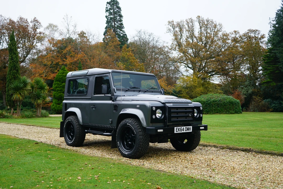 2014 Land Rover Defender 90 - Image 4 of 31