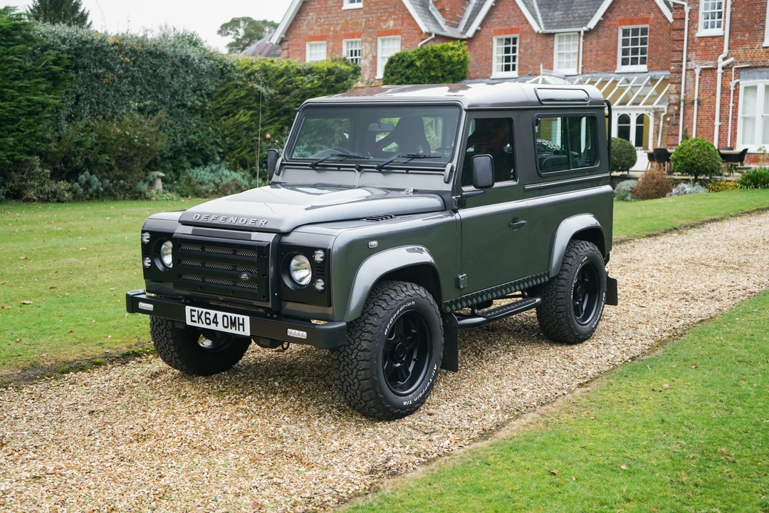 2014 Land Rover Defender 90 - Image 10 of 31