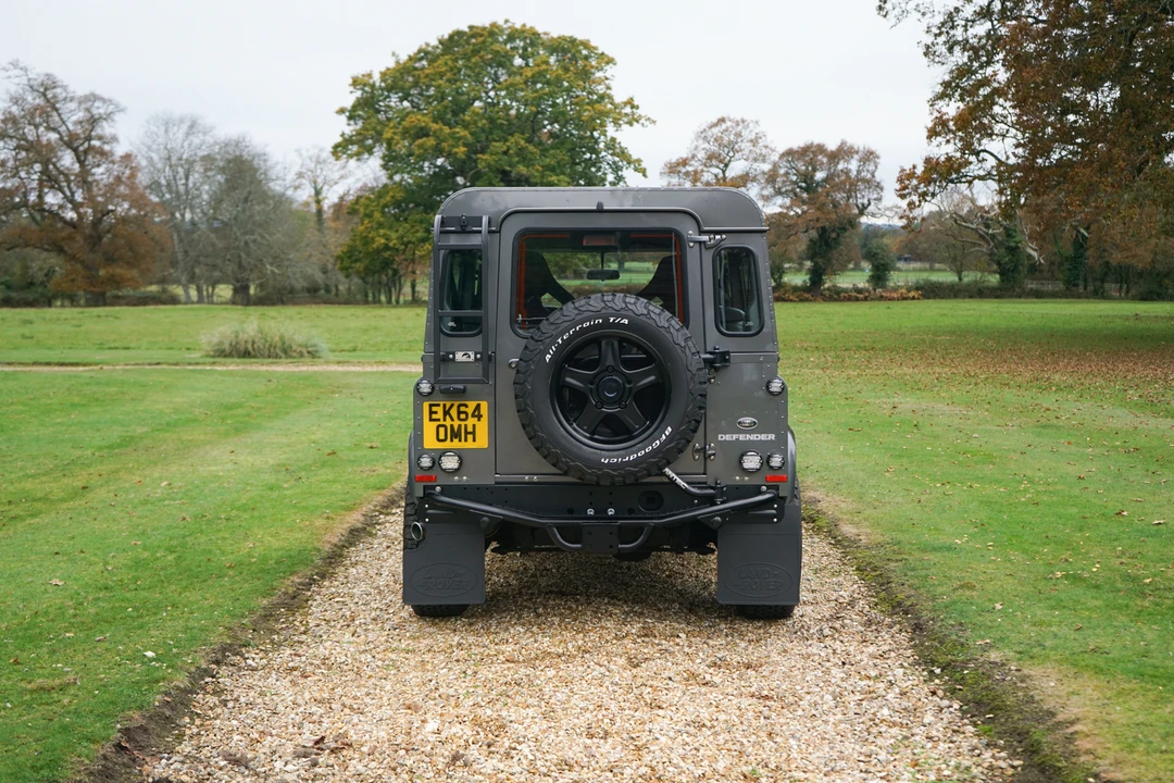 2014 Land Rover Defender 90 - Image 22 of 31