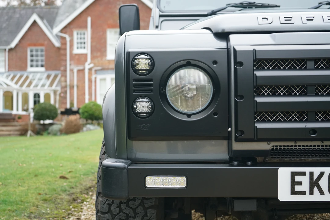 2014 Land Rover Defender 90 - Image 30 of 31
