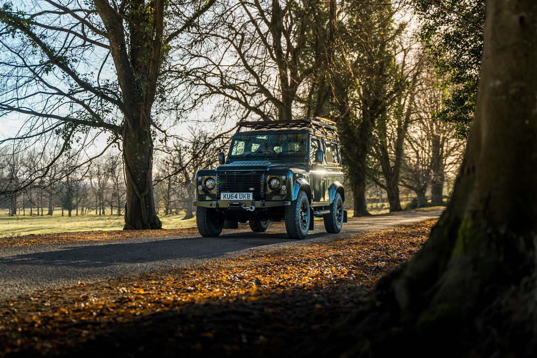 2014 Land Rover Defender 90 - Image 14 of 31