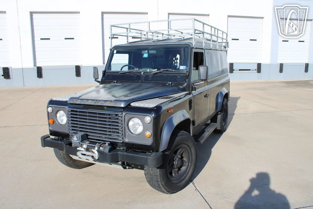 2014 Land Rover Defender 110 - Image 3 of 12