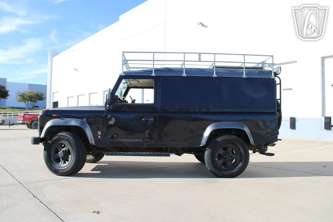 2014 Land Rover Defender 110 - Image 8 of 12