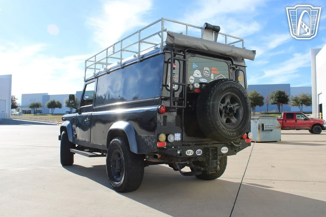 2014 Land Rover Defender 110 - Image 11 of 12
