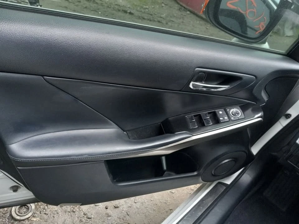 2014 Lexus IS 3rd Gen - Image 6 of 10
