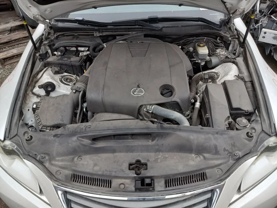 2014 Lexus IS 3rd Gen - Image 5 of 10