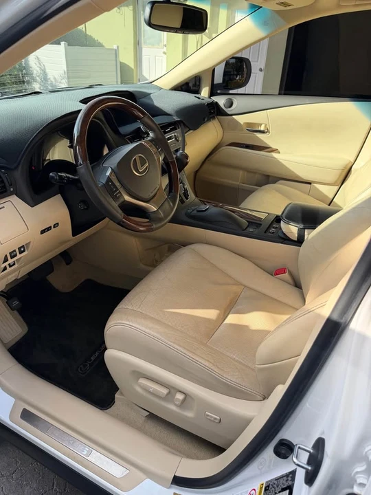 2014 Lexus RX 3rd Gen - Image 9 of 10