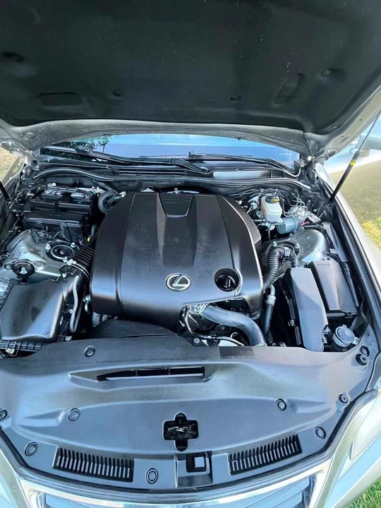 2014 Lexus LS 4th Gen - Image 17 of 20