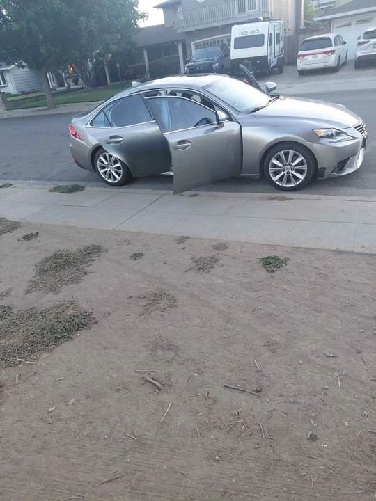2014 Lexus LS 4th Gen - Image 9 of 20