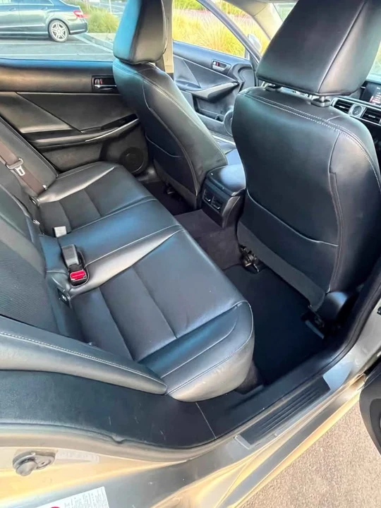 2014 Lexus LS 4th Gen - Image 19 of 20