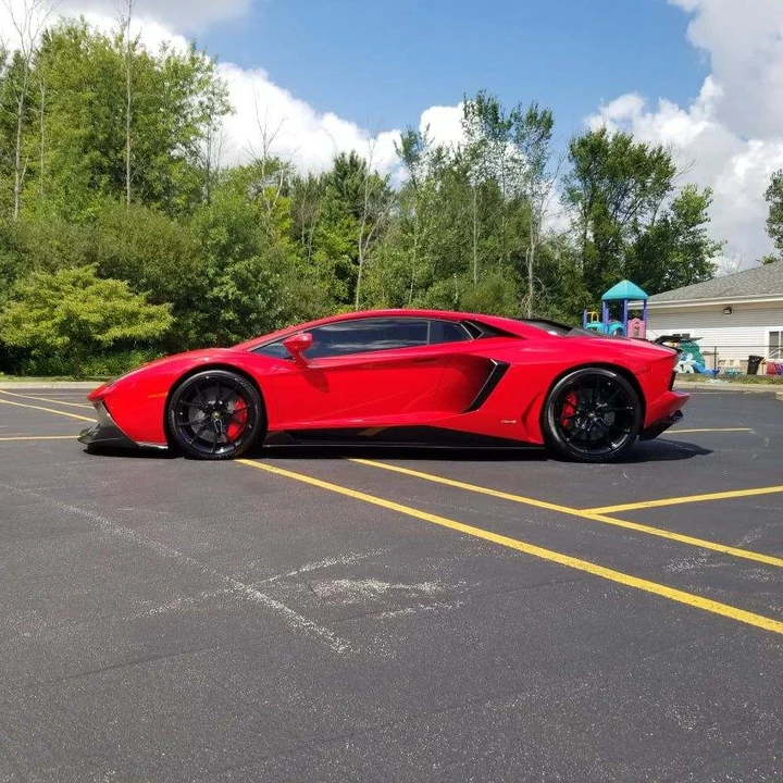 2014 Lamborghini Aventador LP700-4 - Image 2 of 17