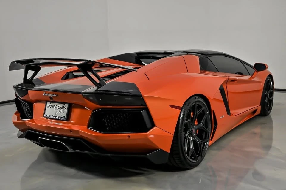 2014 Lamborghini Aventador LP700-4 - Image 13 of 20