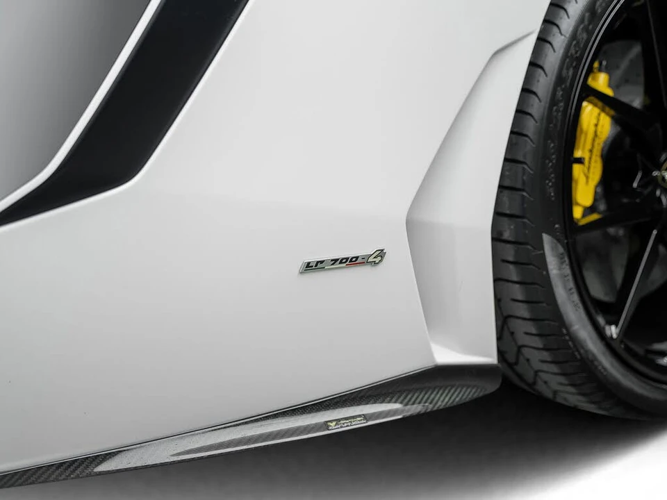 2014 Lamborghini Aventador LP700-4 - Image 25 of 31
