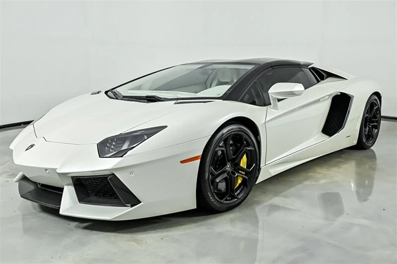 2014 Lamborghini Aventador LP700-4 - Image 6 of 31