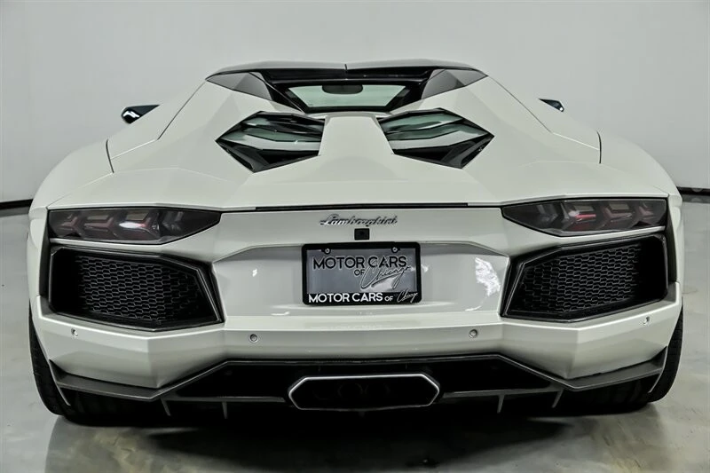 2014 Lamborghini Aventador LP700-4 - Image 11 of 31