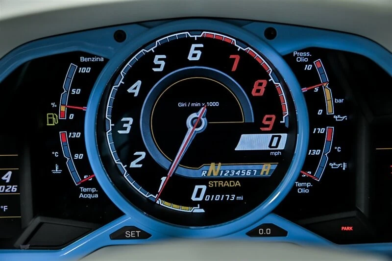 2014 Lamborghini Aventador LP700-4 - Image 23 of 31