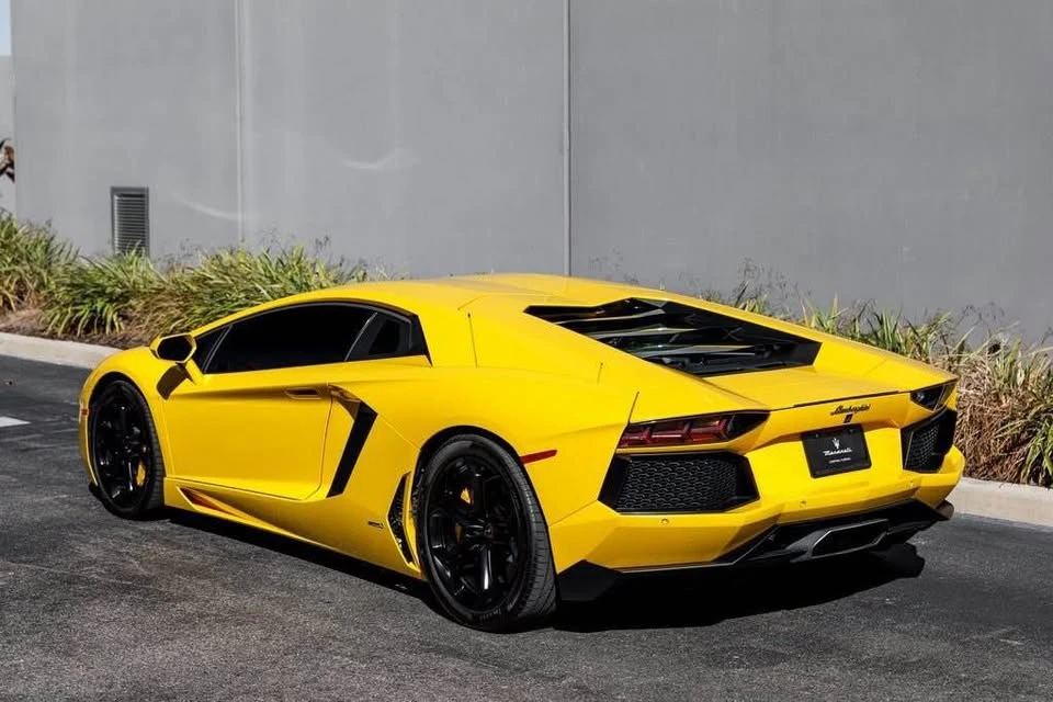 2014 Lamborghini Aventador LP700-4 - Image 3 of 11