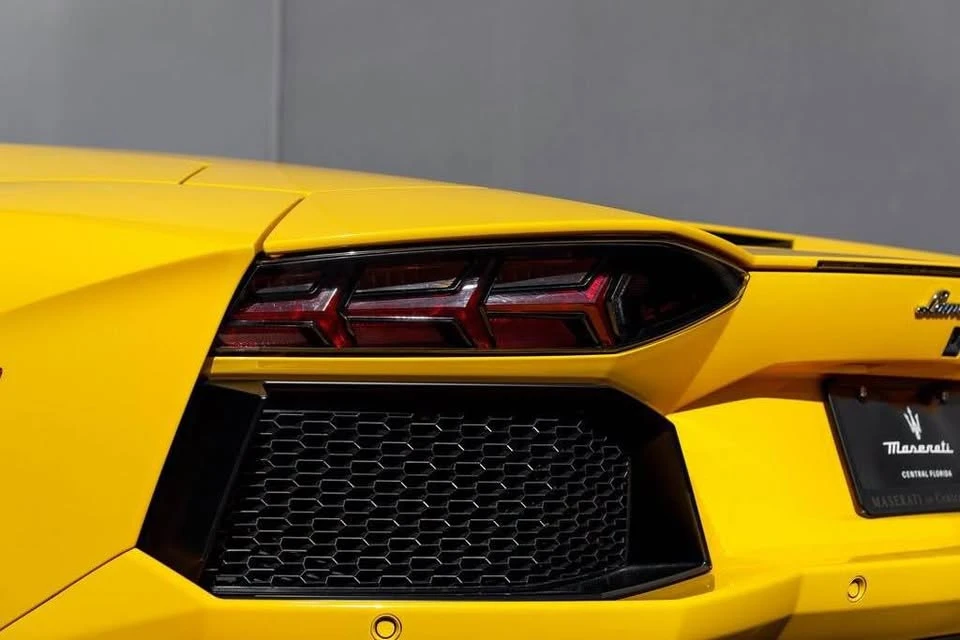 2014 Lamborghini Aventador LP700-4 - Image 4 of 11