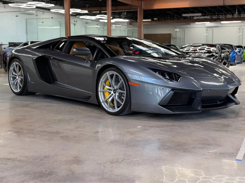 2014 Lamborghini Aventador LP700-4 - Image 2 of 20