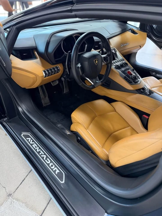 2014 Lamborghini Aventador LP700-4 - Image 14 of 20