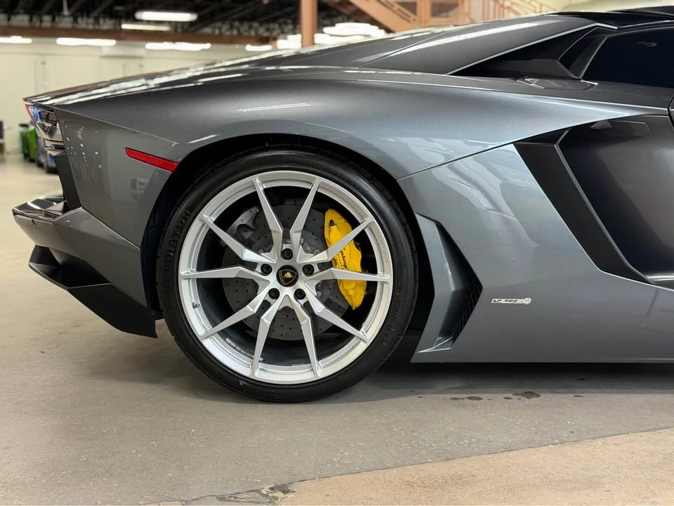 2014 Lamborghini Aventador LP700-4 - Image 5 of 20