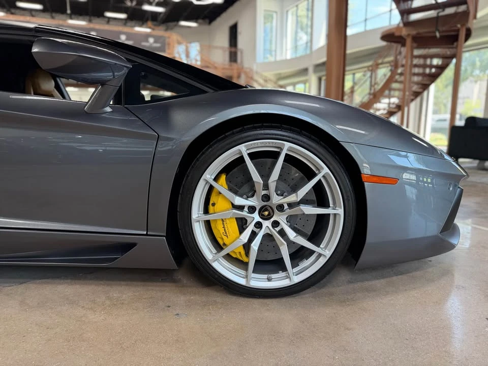 2014 Lamborghini Aventador LP700-4 - Image 3 of 20