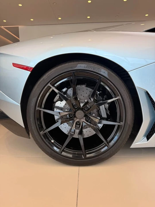 2014 Lamborghini - Image 6 of 12
