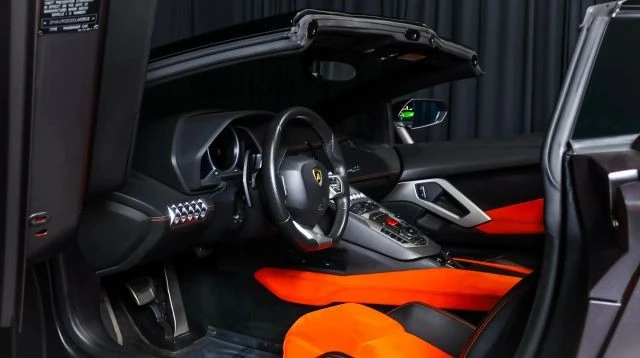 2014 Lamborghini Aventador LP700-4 - Image 12 of 21