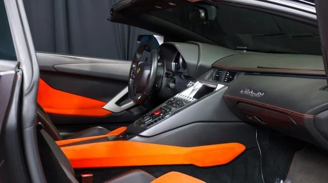 2014 Lamborghini Aventador LP700-4 - Image 19 of 21
