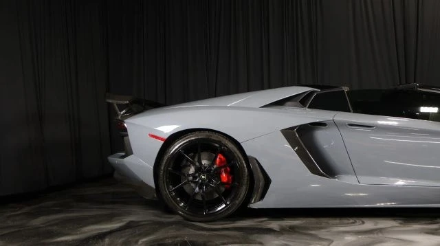 2014 Lamborghini Aventador LP700-4 - Image 7 of 17