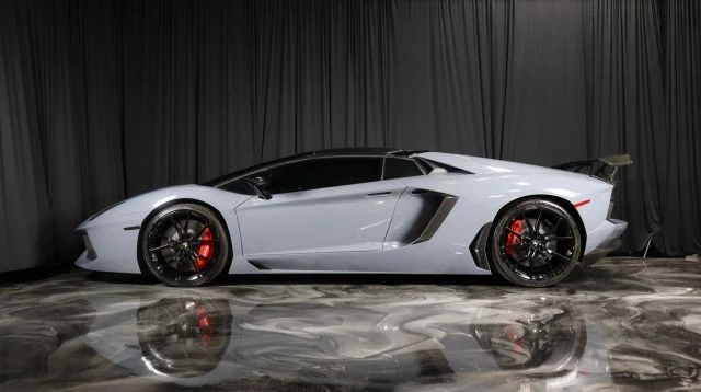 2014 Lamborghini Aventador LP700-4 - Image 17 of 17
