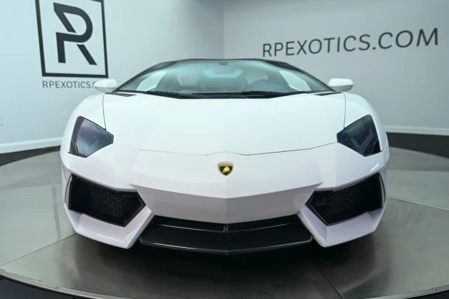 2014 Lamborghini Aventador LP700-4 - Image 13 of 31
