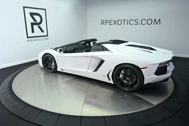 2014 Lamborghini Aventador LP700-4 - Image 7 of 31