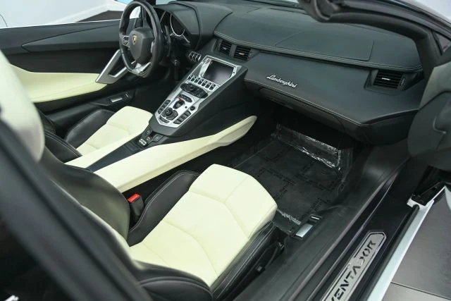 2014 Lamborghini Aventador LP700-4 - Image 19 of 31