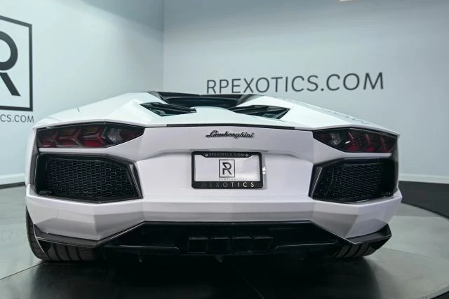 2014 Lamborghini Aventador LP700-4 - Image 15 of 31