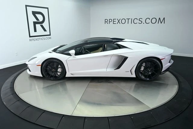 2014 Lamborghini Aventador LP700-4 - Image 28 of 31
