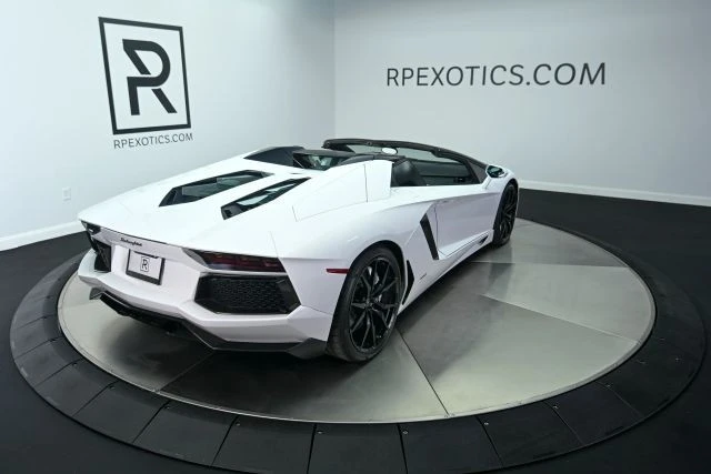 2014 Lamborghini Aventador LP700-4 - Image 9 of 31