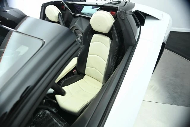 2014 Lamborghini Aventador LP700-4 - Image 3 of 31