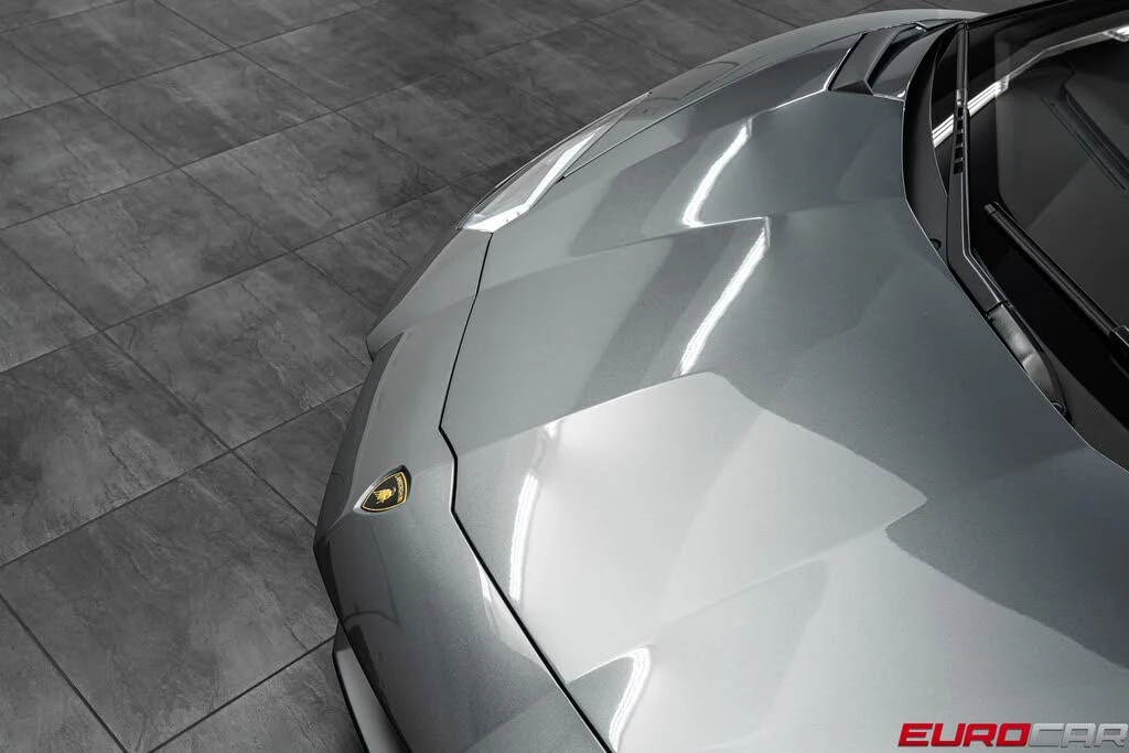2014 Lamborghini Aventador LP700-4 Roadster - Image 12 of 31