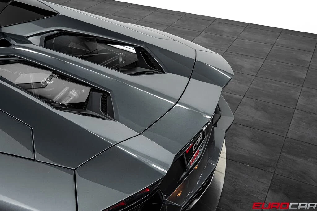 2014 Lamborghini Aventador LP700-4 Roadster - Image 22 of 31
