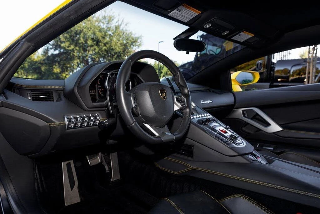 2014 Lamborghini Aventador LP700-4 - Image 24 of 31