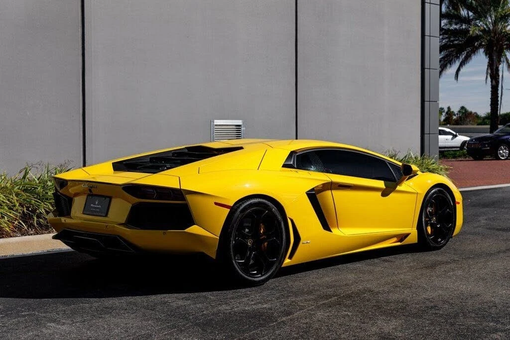2014 Lamborghini Aventador LP700-4 - Image 5 of 31