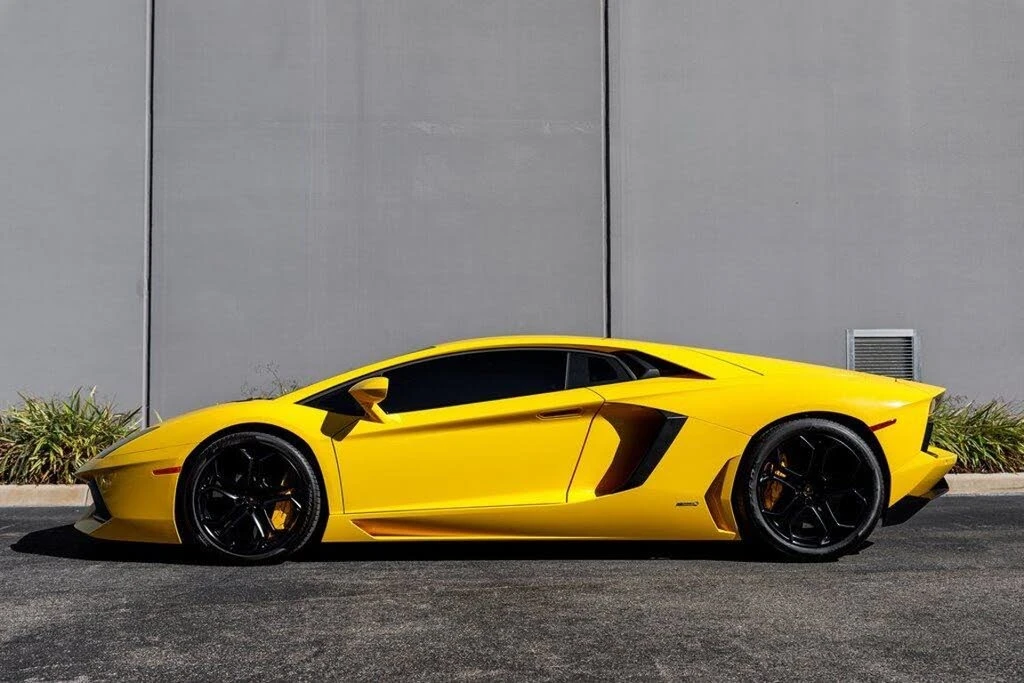 2014 Lamborghini Aventador LP700-4 - Image 2 of 31